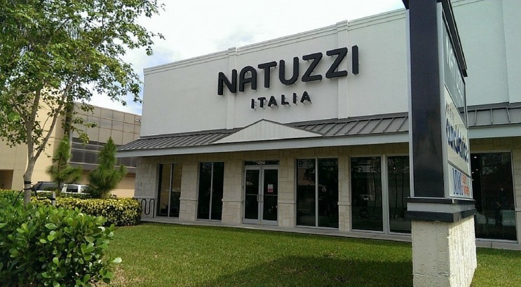 Pinecrest Florida Natuzzi Italia